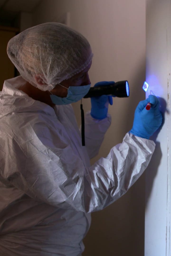 Carátula de En la escena del crimen