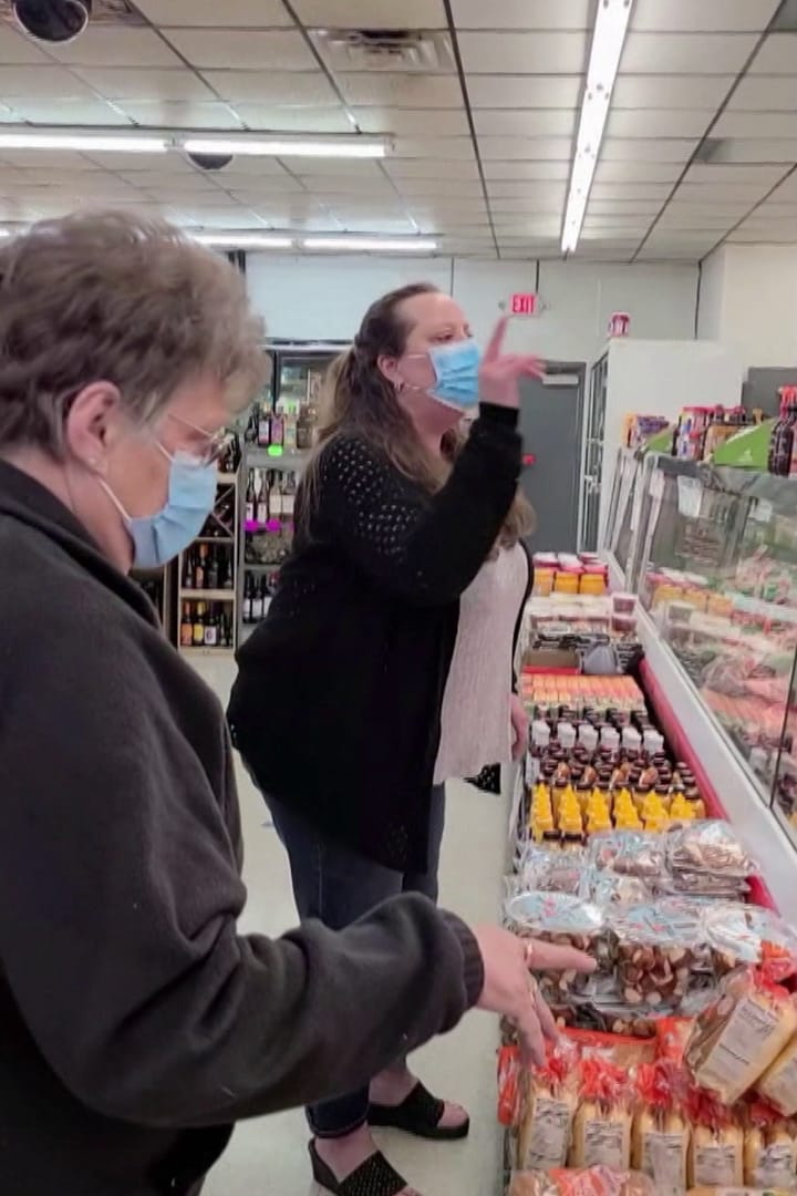 Guerra de clientes T1 E7 · Trasero en el deli en la programación de AMC Break (Documentales)