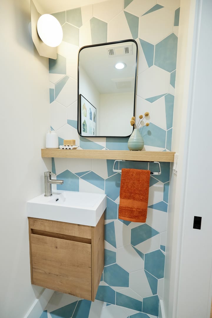 Póster de Los gemelos reforman de nuevo