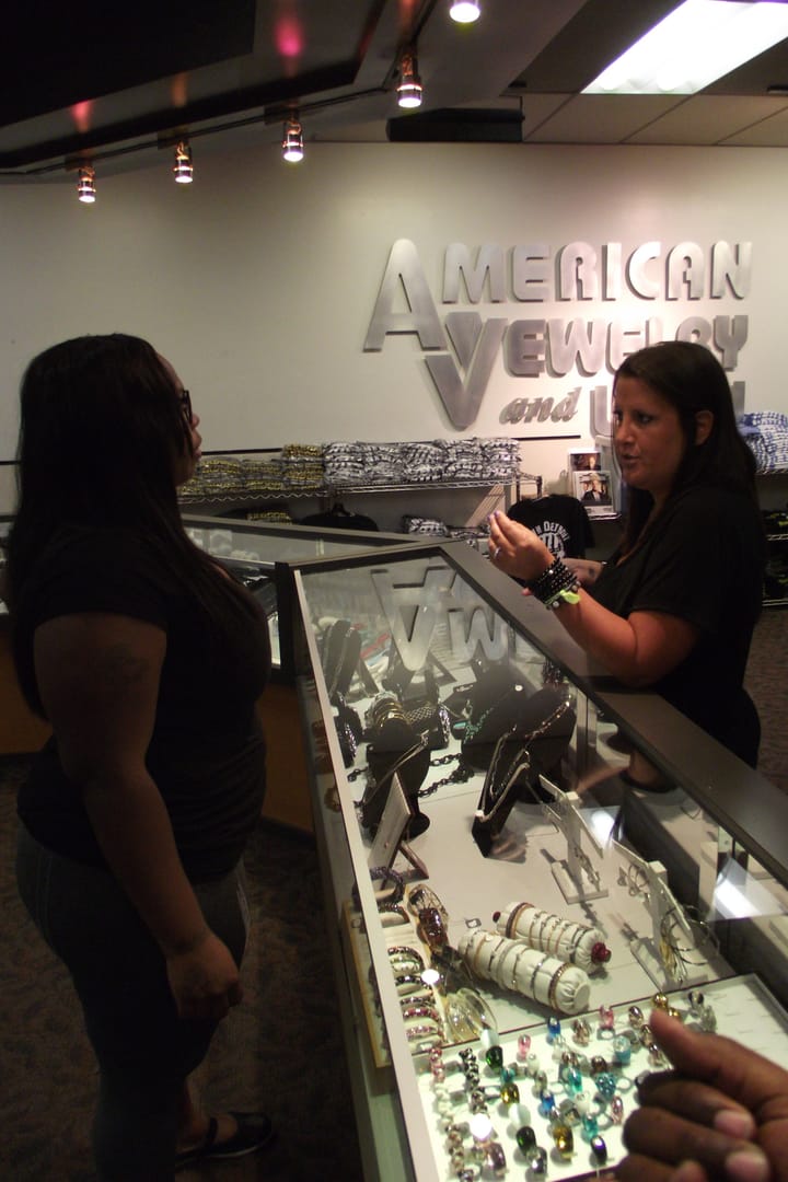 Carátula de Empeños a lo bestia