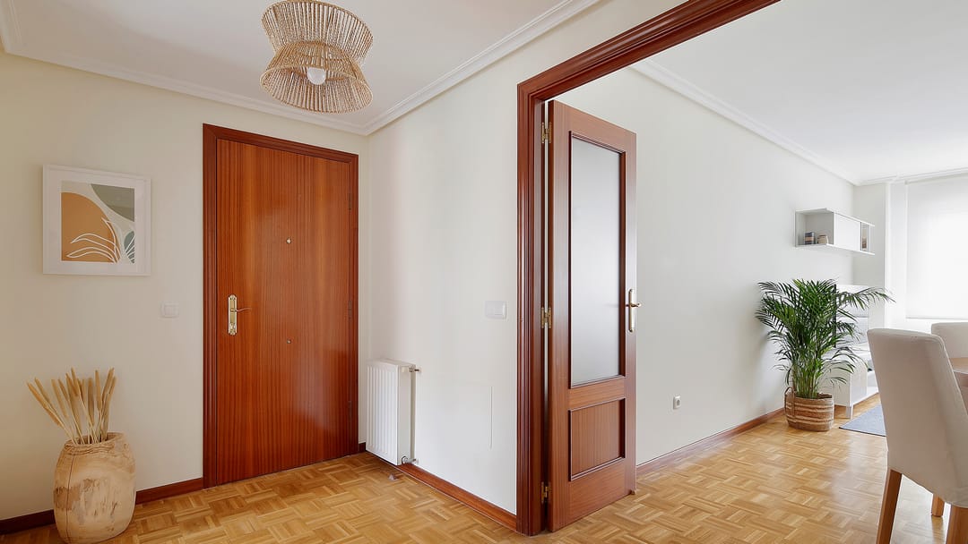 Póster de Reforma y Alquila