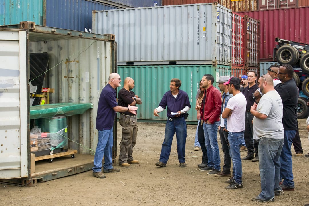 Container Wars T1 E13 · Cuidado con el ataúd en la programación de AMC Break (Documentales)